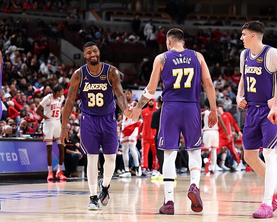 星空体育官网-精神属性太关键了！湖人后场大闸的作用无法体现在他的数据上？